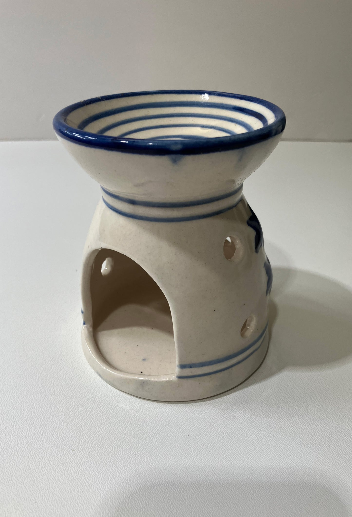 Hand-Carved Natural Stone Oil Burner for a Calm Ambiance
