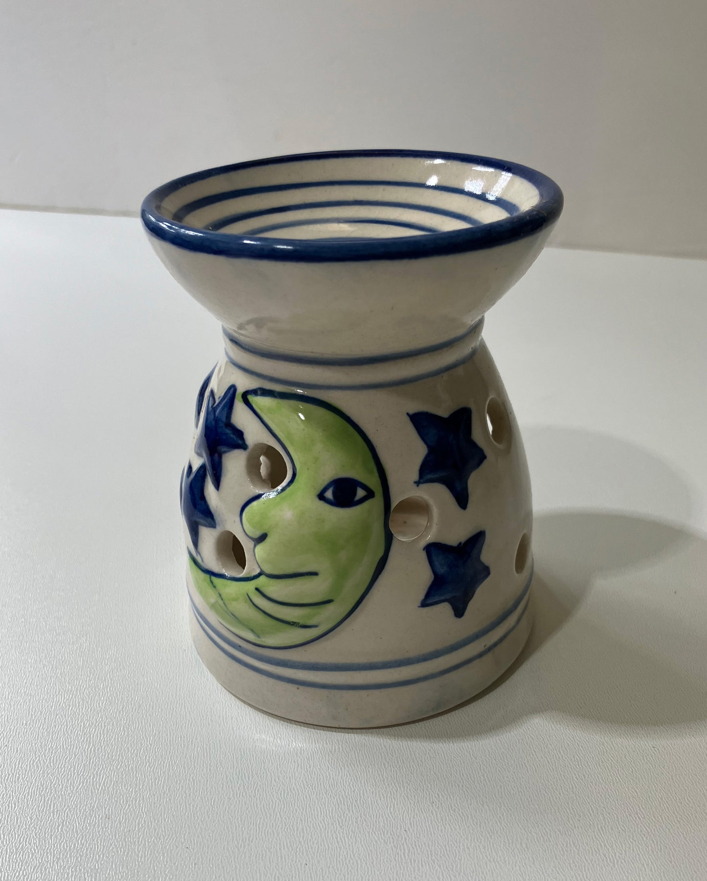 Hand-Carved Natural Stone Oil Burner for a Calm Ambiance